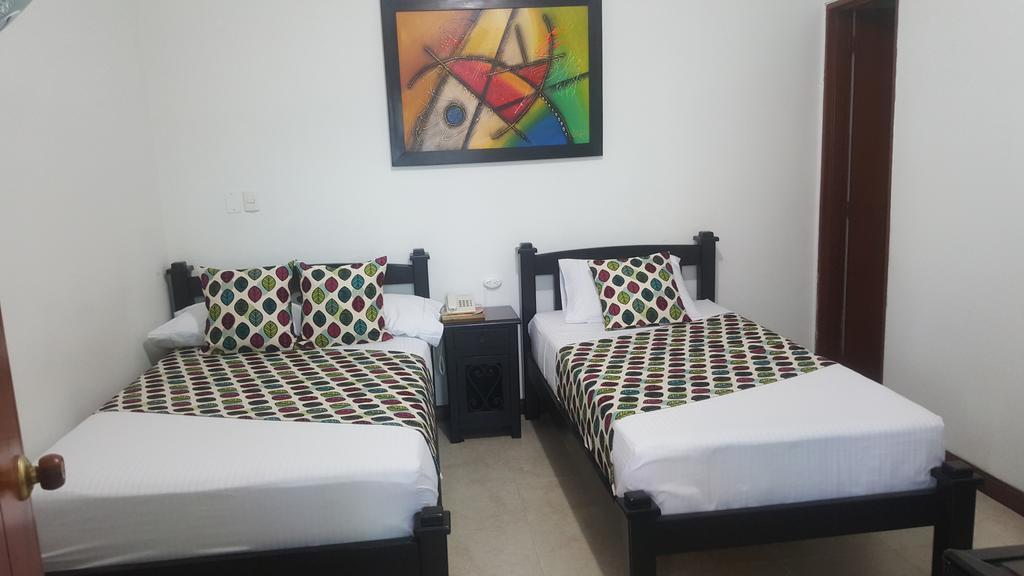Hotel Colonial Pereira Exteriör bild