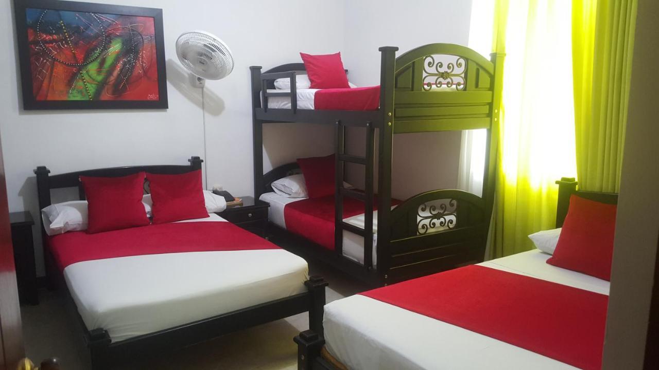 Hotel Colonial Pereira Exteriör bild